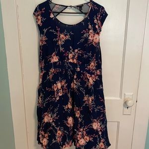 Torrid Floral-Print Sleeveless Dress, Size 2.